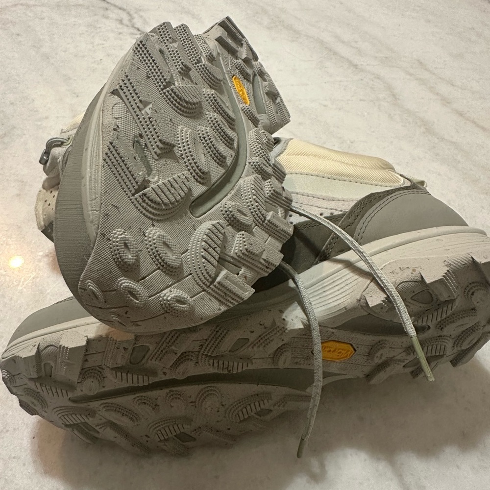 Merrell Cream and Gray Winter Boots - Picture 3 of 6